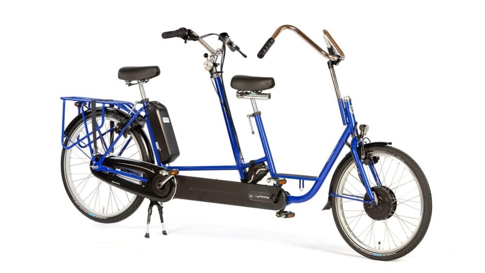 TANDEM ÉLECTRIQUE AVEC ENFANT DEVANT