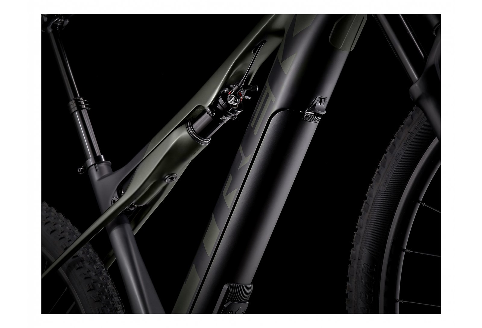 Trek E-Caliber 9.6 29'' Shimano Deore 12V Satin Lithium Grey/Trek Black 2021 – Image 2