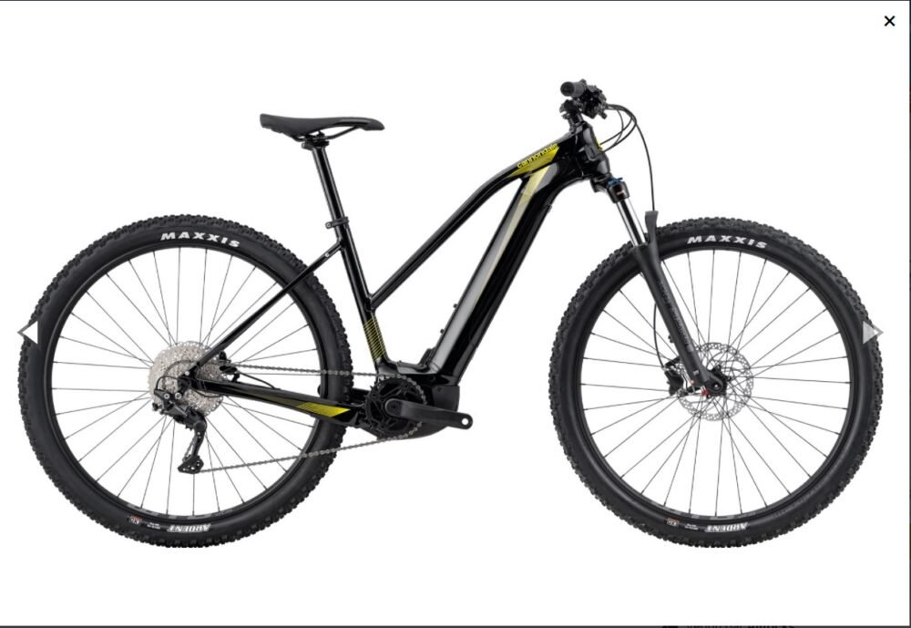 Cannondale Trail Neo 3 Remixte Shimano Deore 10V 500 Wh 27.5'' Noir