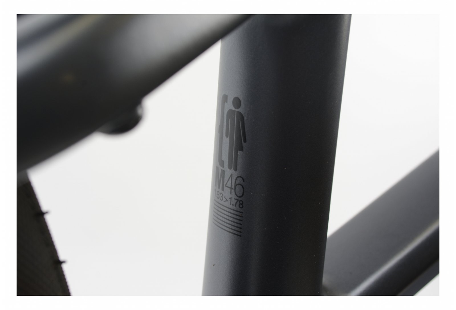 Vélo de Ville Électrique Moustache Bikes Vendredi 28.1 Open Shimano Tiagra 10V 400 Gris 2020- – Image 5