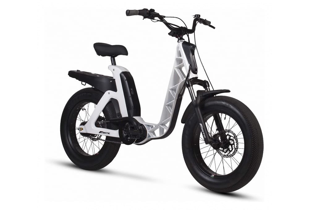 Vélo Ville Electrique Fantic Issimo Fun Shimano Nexus 5v 630Wh Blanc