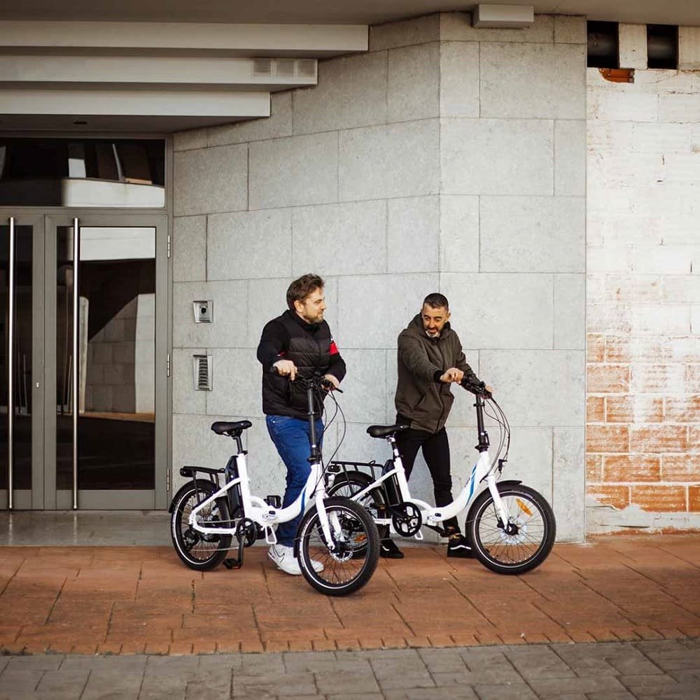 Vélo pliant électrique URBANBIKER MINI 20" blanc - Batterie 540Wh Moteur 250W / 155-175 cm – Image 5